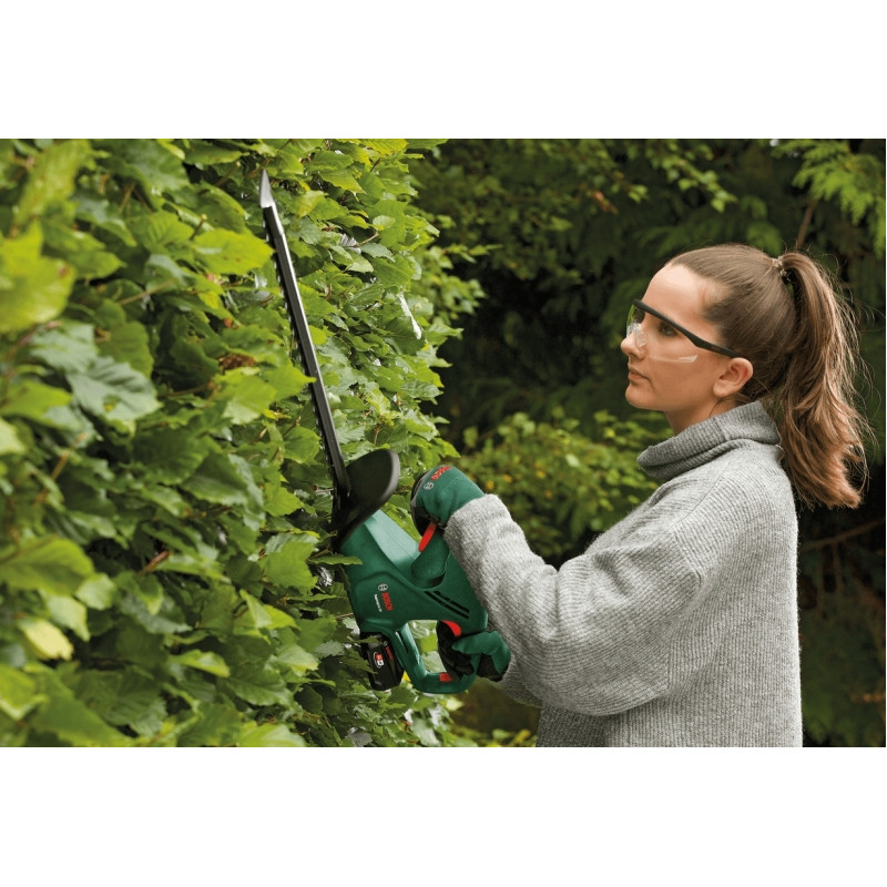BOSCH Кущоріз акумуляторний EasyHedgeCut 18-45 18В лезо 45см крок різу 15мм 3.02кг без АКБ та ЗП (0600849H03)