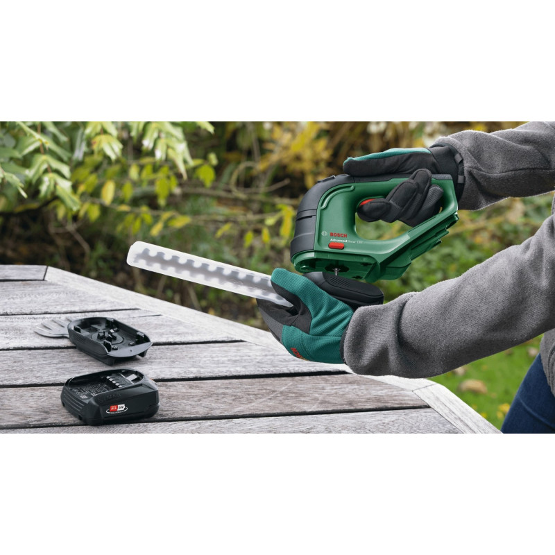BOSCH Ножиці для трави акумуляторні AdvancedShear 18В-10 + насадка кущоріз 10/20см крок різу 8мм 1.85кг (0600857001)