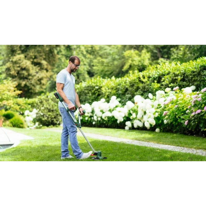 BOSCH Тример садовий акумуляторний UniversalGrassCut 18V-260 1х2.5А·год 26см 2.3кг (06008C1D03)