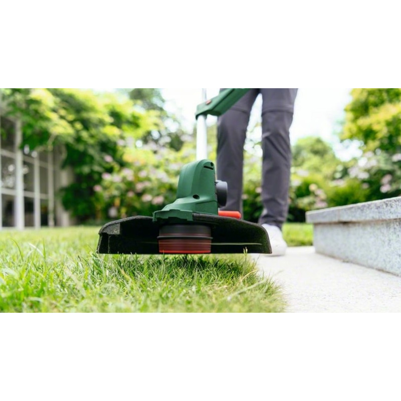 BOSCH Тример садовий акумуляторний UniversalGrassCut 18V-260 1х2.5А·год 26см 2.3кг (06008C1D03)