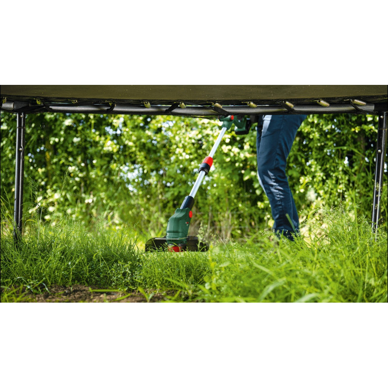 BOSCH Тример садовий акумуляторний UniversalGrassCut 18V-26-5001х2.5А·год 26см ЗП AL 18V-20 3.5кг (06008C1F00)