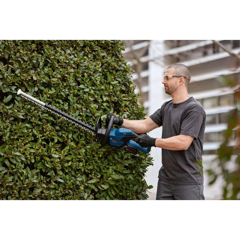 BOSCH Кущоріз акумуляторний GHE 18V-60 18В 60мм крок різу 23мм 2.3кг без АКБ та ЗП (06008C9000)