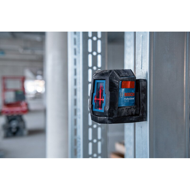 BOSCH Нівелір лазерний GLL 12-22, до 12м, 0.3мм/м, чохол, 0.35кг (0601065220)