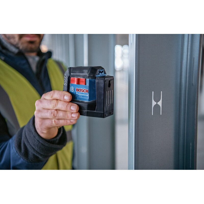 BOSCH Нівелір лазерний GLL 12-22, до 12м, 0.3мм/м, чохол, 0.35кг (0601065220)