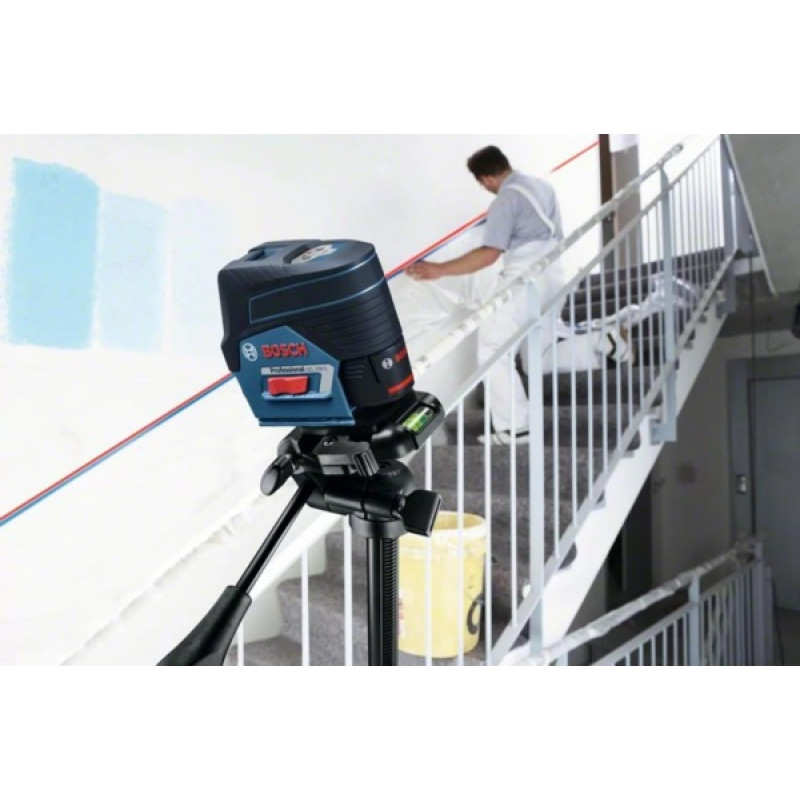 BOSCH Нівелір лазерний GCL2-50C+RM2+BT150 до 10м, ±0.3мм/м, 4AAx1.5В, IP54, штативі, чохол, мішеннь, 0.6кг (0601066G02)