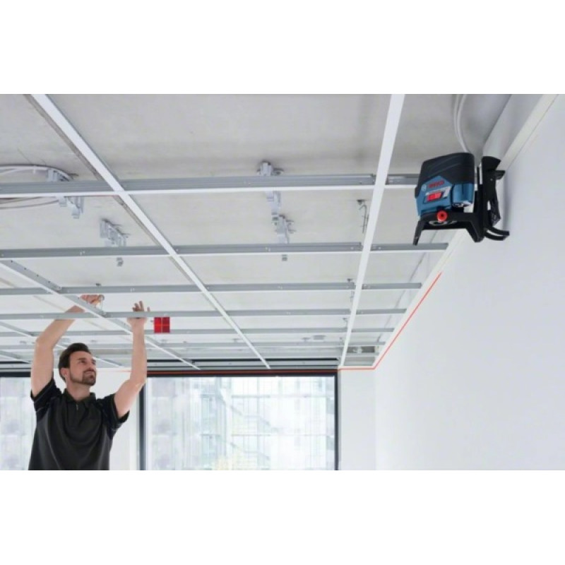 BOSCH Нівелір лазерний GCL2-50C+RM2+BT150 до 10м, ±0.3мм/м, 4AAx1.5В, IP54, штативі, чохол, мішеннь, 0.6кг (0601066G02)