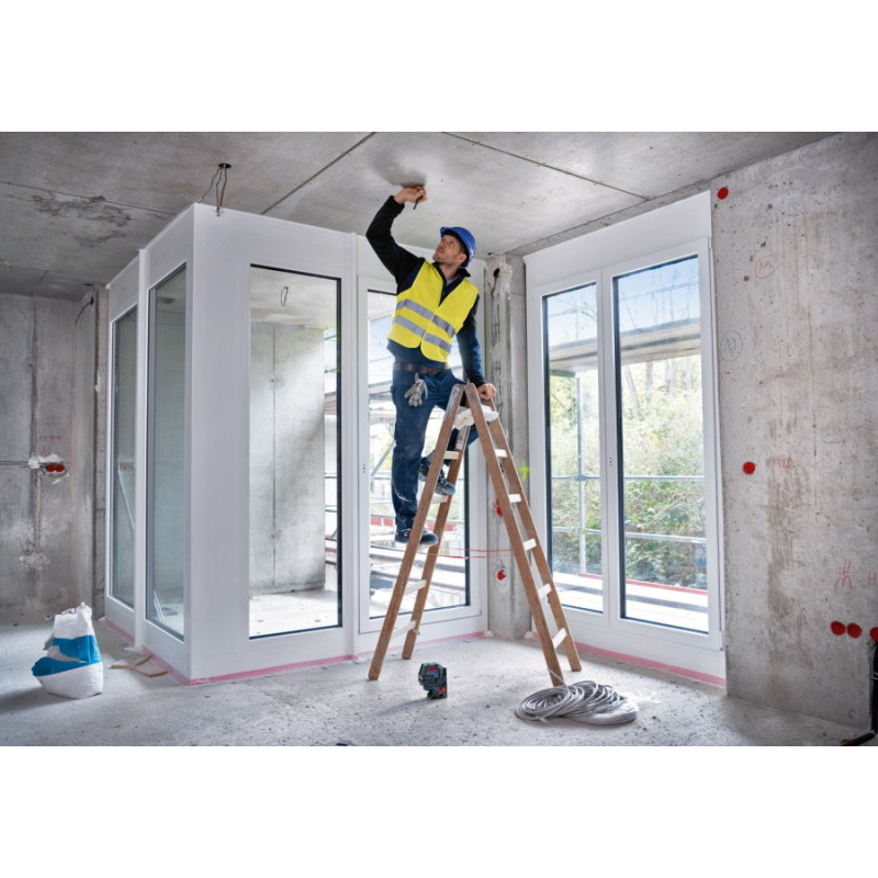 BOSCH Нівелір лазерний Professional GCL 2-50 G, до 15 м, ± 0.3 мм/м, в чемодані з тримачем RM 10, затиском DK 10, чохлом, мішенню, 0.58 кг (0601066M02)