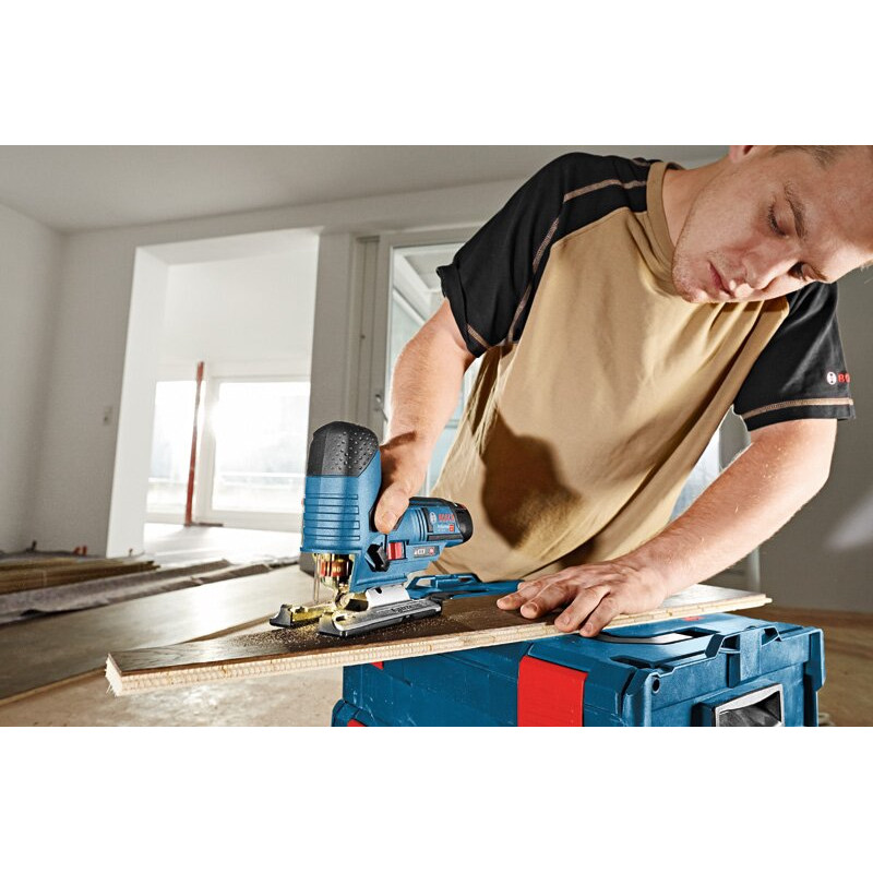 BOSCH Аккумуляторный лобзик GST 10,8 V-LI (06015A1001)