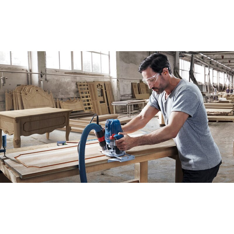 BOSCH Фрезер GOF 130, 1300Вт, цанга 6 та 8мм, 11000-28000об•хв, 3.5кг (06016B7000)