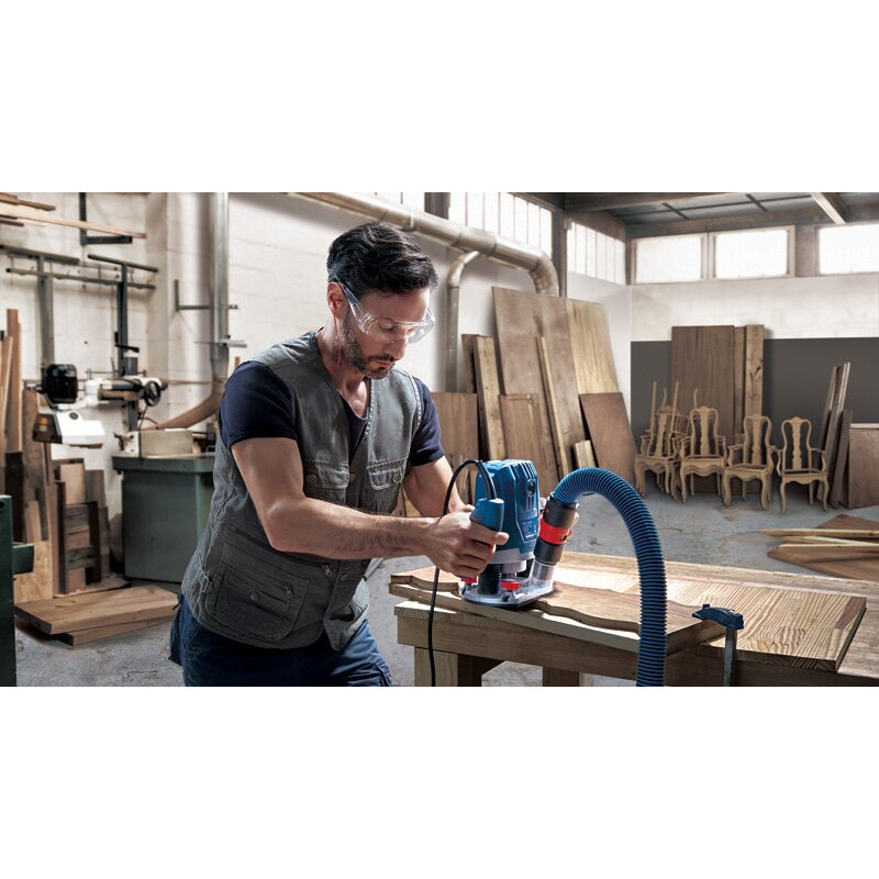 BOSCH Фрезер GOF 130, 1300Вт, цанга 6 та 8мм, 11000-28000об•хв, 3.5кг (06016B7000)