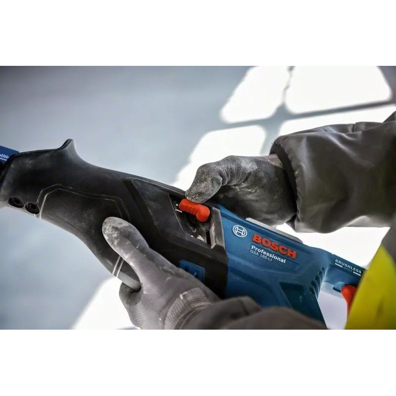 BOSCH Пила шабельна акумуляторна GSA 185-LI, 18 В, пропил 230мм, хід 28мм, 3.2кг без АКБ та ЗП (06016C0020)