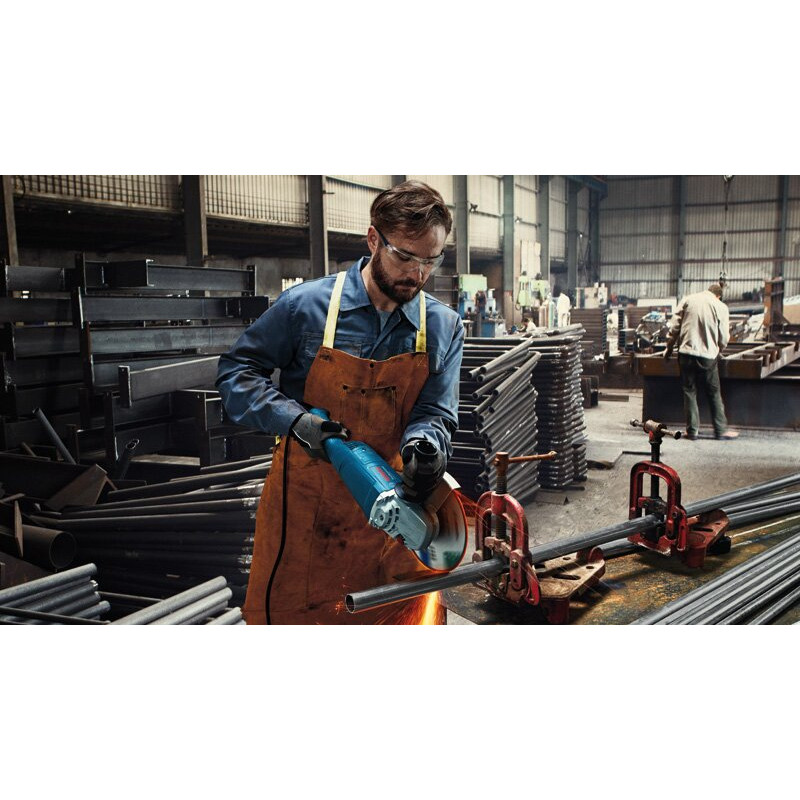 BOSCH Угловая шлифмашина (болгарка) GWS 2200 (06018C1320)
