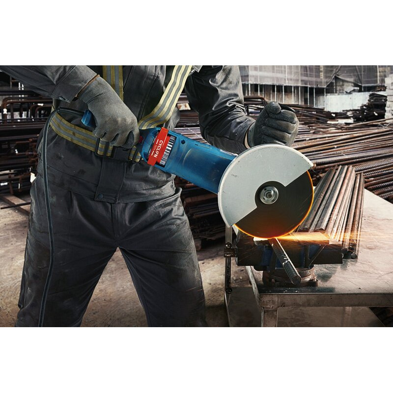 BOSCH Шлифмашина угловая (болгарка) GWS 24-230 JZ, 230мм, 2400Вт , 8500об•хв, плавн. пуск, із системою захисту від пилу Cyclone Tech, 5.8кг (06018C3300)