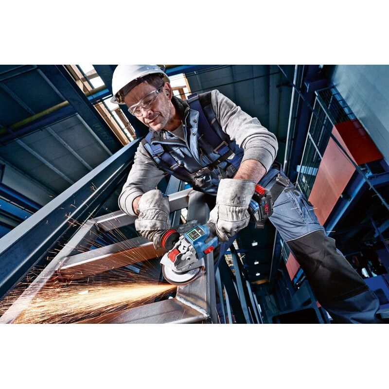BOSCH Аккумуляторная угловая шлифмашина (болгарка) Professional GWX 18V-15 SC, solo (без АКБ и ЗУ), L-BOXX (06019H6500)