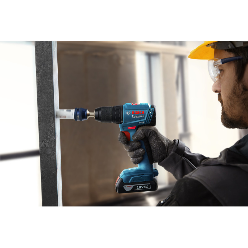 BOSCH Шурупокрут-дриль акумуляторний GSR 185-LI 18В 2х2.0А·год 50Нм 500·1900об·хв 0.9кг (06019K3000)