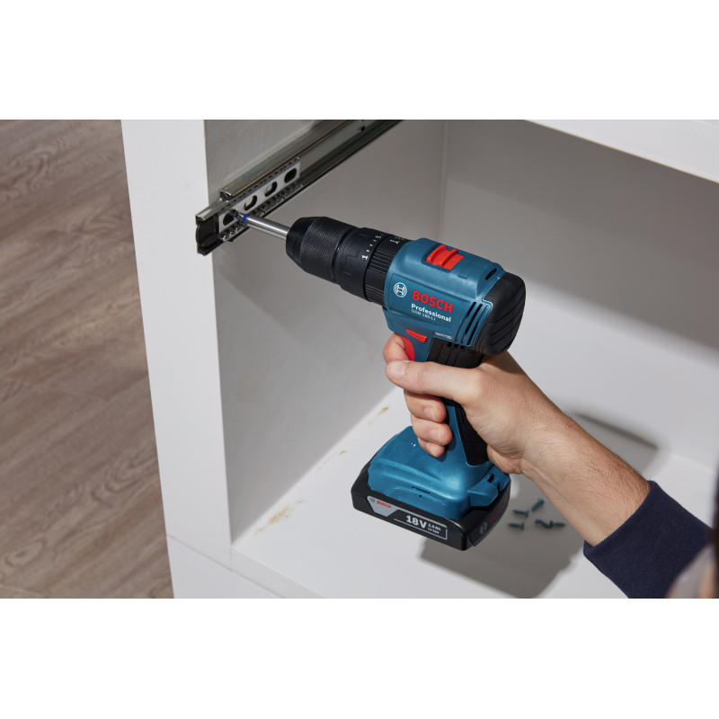 BOSCH Акумуляторний ударний дриль-шуруповерт GSB 185-LI,2 акумулятора 2.0 Ah, ЗП GAL 18V-20, кейс (06019K3100)