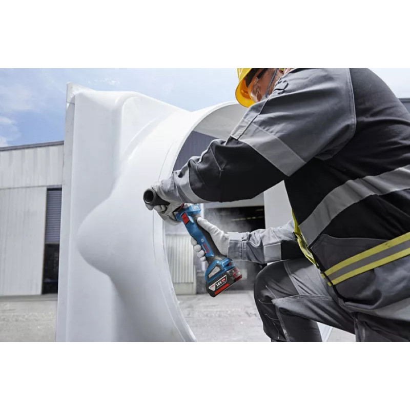 BOSCH Шліфмашина кутова акумуляторна GWS 18V-11S 125мм 18В 1x5А·год 0-9000об·хв 1.7кг кейс ЗПGAL1880CV (06019N4003)