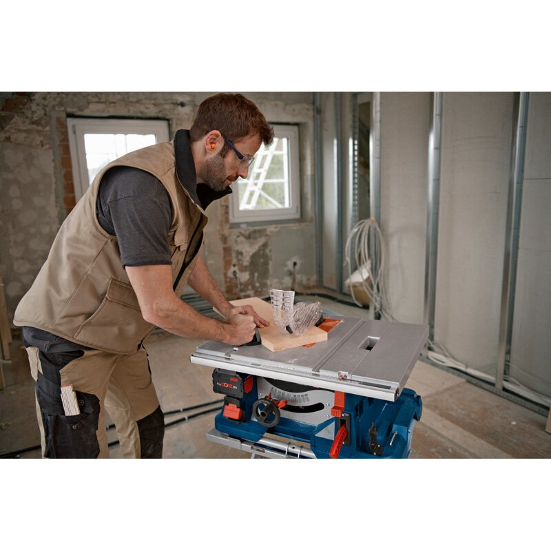 BOSCH Стіл розпилювальний акумуляторний GTS 18V-216 18В диск 216 мм 4500 об·хв 21.6 кг (0601B44000)
