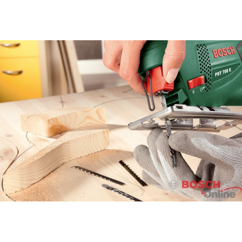BOSCH Лобзик PST 700E 500Вт 3100об·хв кейс 1.7кг (06033A0020)