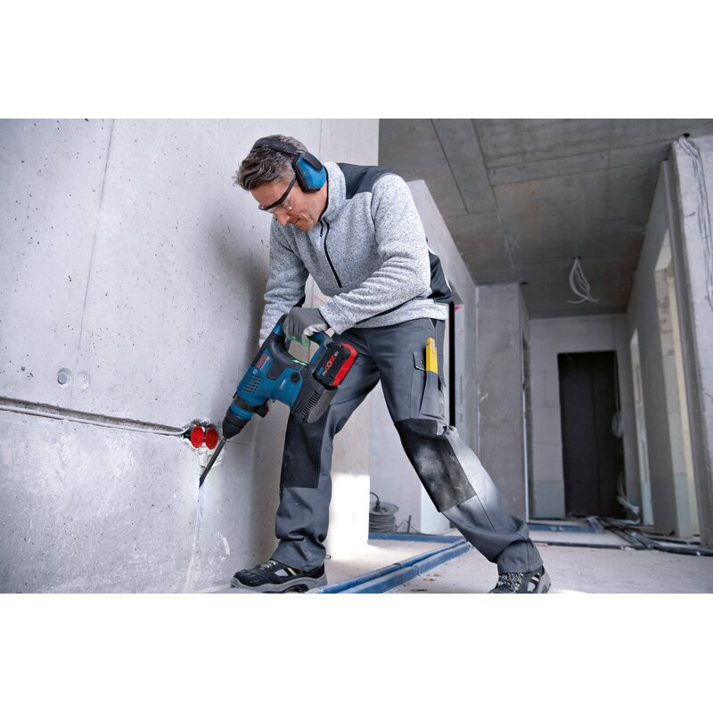 BOSCH Перфоратор GBH 18V-34 CF, акум., 18 В, SDS+, 5.8 Дж, 4.9кг, Solo (без АКБ та ЗП (0611914021)