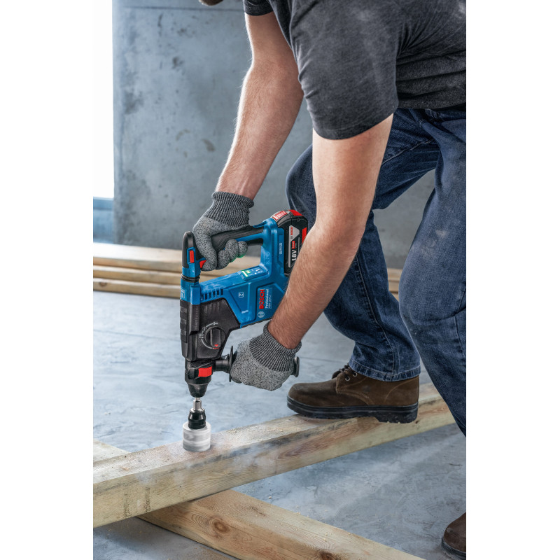 BOSCH Перфоратор GBH 187-LI Professional акумуляторний, 2*18 В 5 Аг, SDS-Plus, 2.4 Дж, 980 об/хв, кейс, 2.9 кг (0611923021)