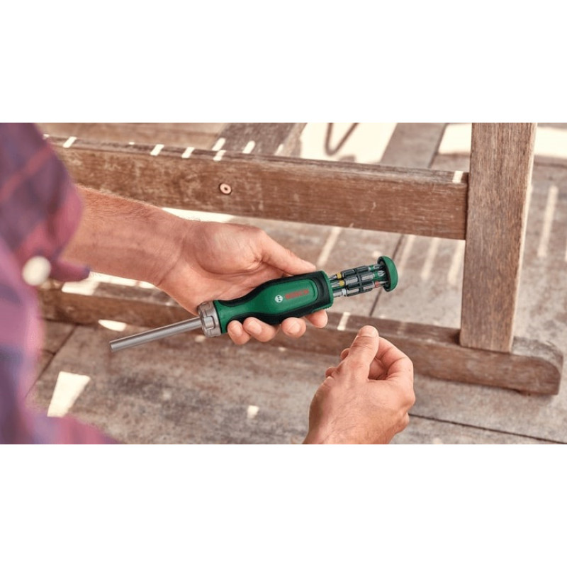 BOSCH Викрутка з тріскачкою, 12 насадок, руків'я PC+ABS+TPR , 207мм, сталь CrV (1600A032V0)