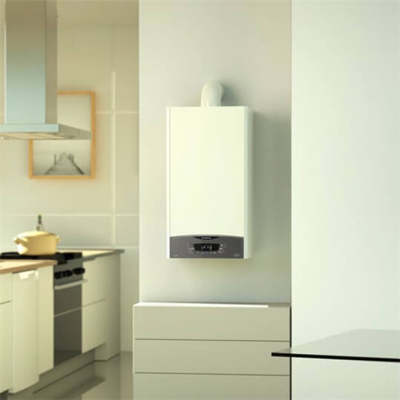 ARISTON Двоконтурний газовий котел CARES X 24 CF EU (3301315)