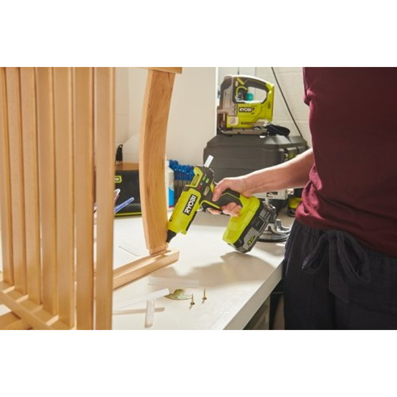 Ryobi Пістолет клейовий RGL18-0 акумуляторний ONE+,18В, стрижні 11/12 мм (5133005002)