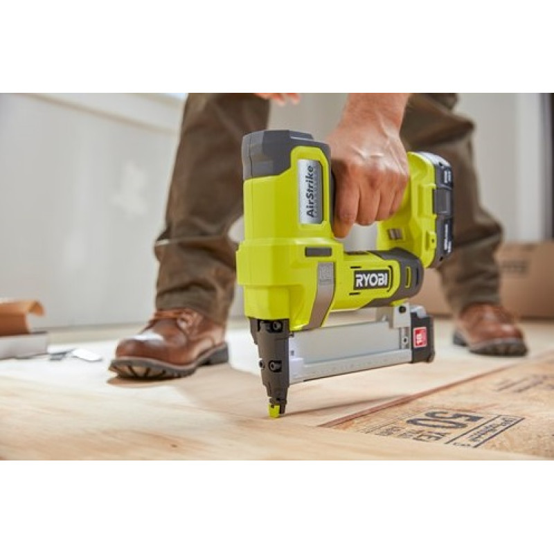 Ryobi Цвяхозабивач акумуляторний R18GN18-0 18В ONE+ цвяхи 15-50мм 2.4кг без АКБ та ЗП (5133005136)