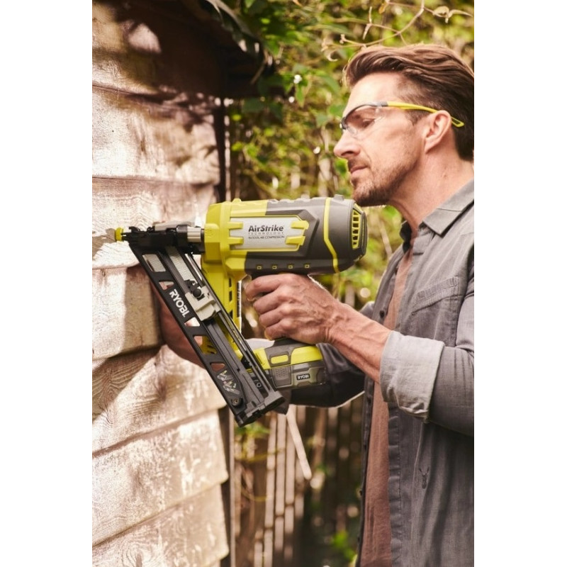 Ryobi Цвяхозабивач ONE+ R15GN18-0, 18В, (без АКБ та ЗП) (5133005297)