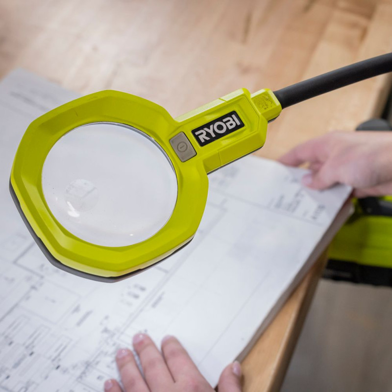 Ryobi Ліхтар RML18-0, 18В ONE+, 500лм, 2 режими,гнучка штанга, збільшувальналінза 86мм (без АКБ та ЗП) (5133005669)