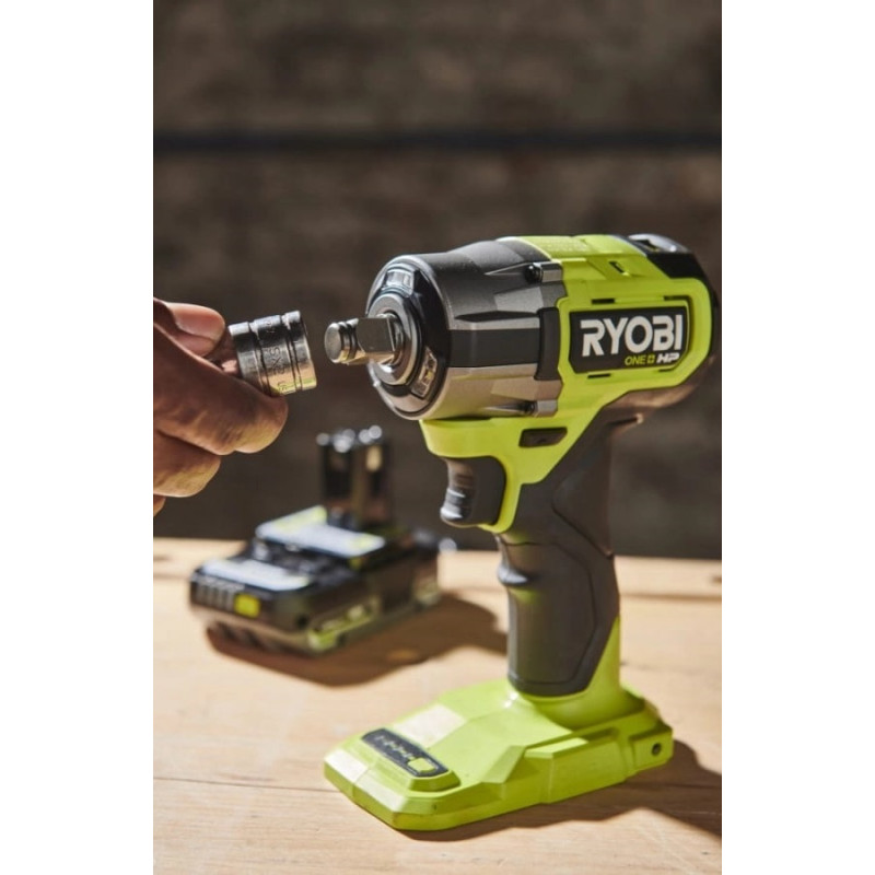 Гайковерт ударний акумуляторний Ryobi ONE+ HP RIW18C-0 18В 2800об·хв 450Нм 1/2