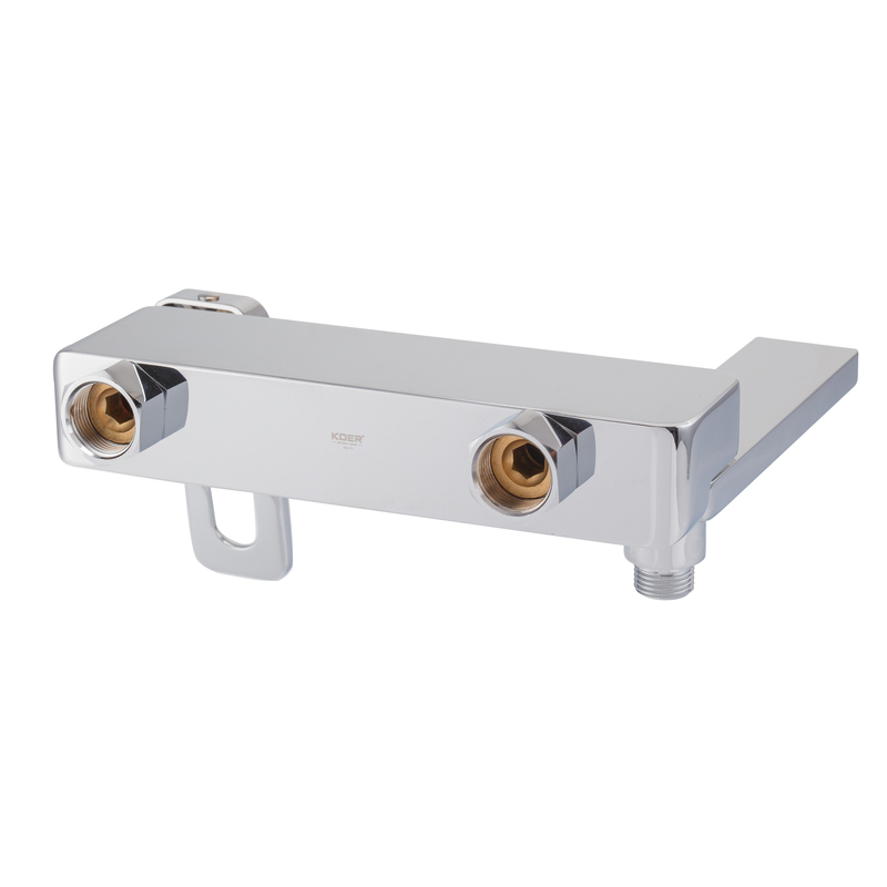 Смеситель для ванны Koer KB-41031-01 с коротким изливом (KR5436)