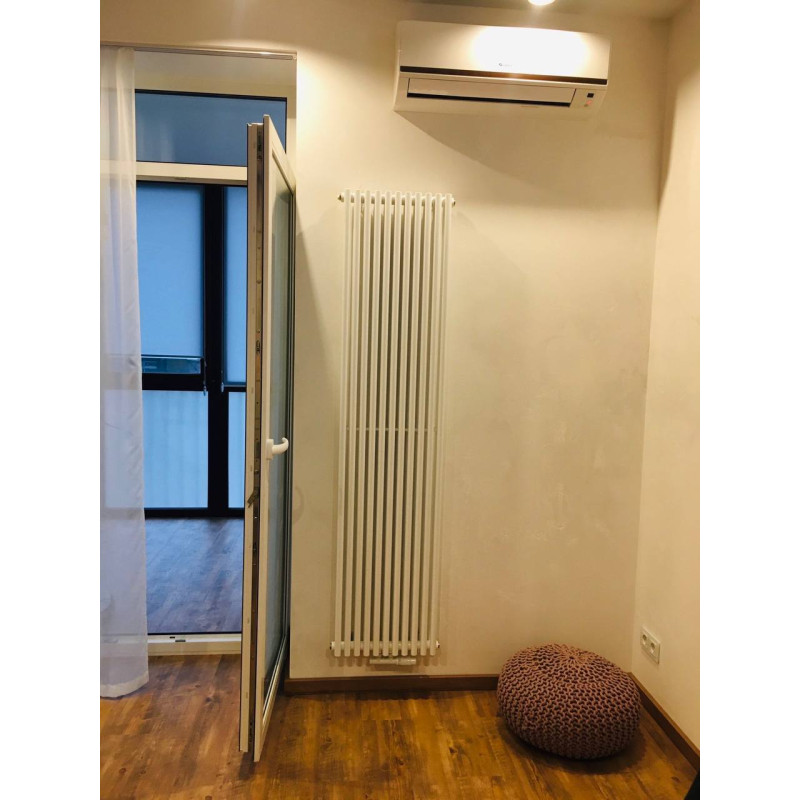 Betatherm Дизайнерский вертикальный радиатор Praktikum1800мм/387мм (PV 1180/10 9016M 99)