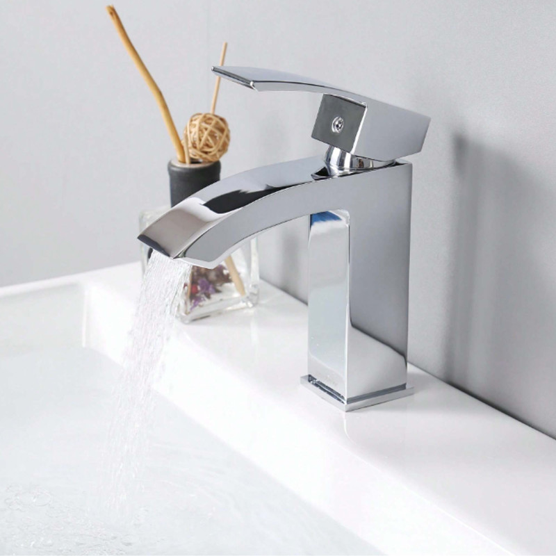 Qtap Змішувач для раковини Swan Cascada QTSWA270CRM45564 Chrome