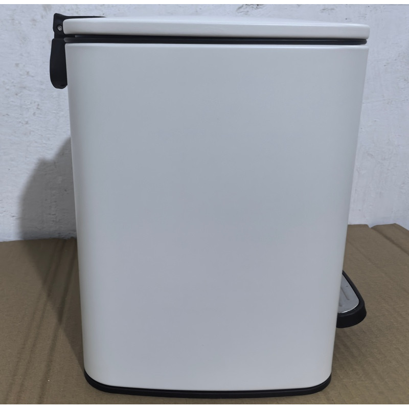 Мусорное ведро с плавным закрытием квадратное Zerix Kubix-TC0106 White 6 л (цвет белый) (ZX6109)