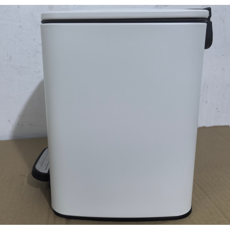 Мусорное ведро с плавным закрытием квадратное Zerix Kubix-TC0106 White 6 л (цвет белый) (ZX6109)