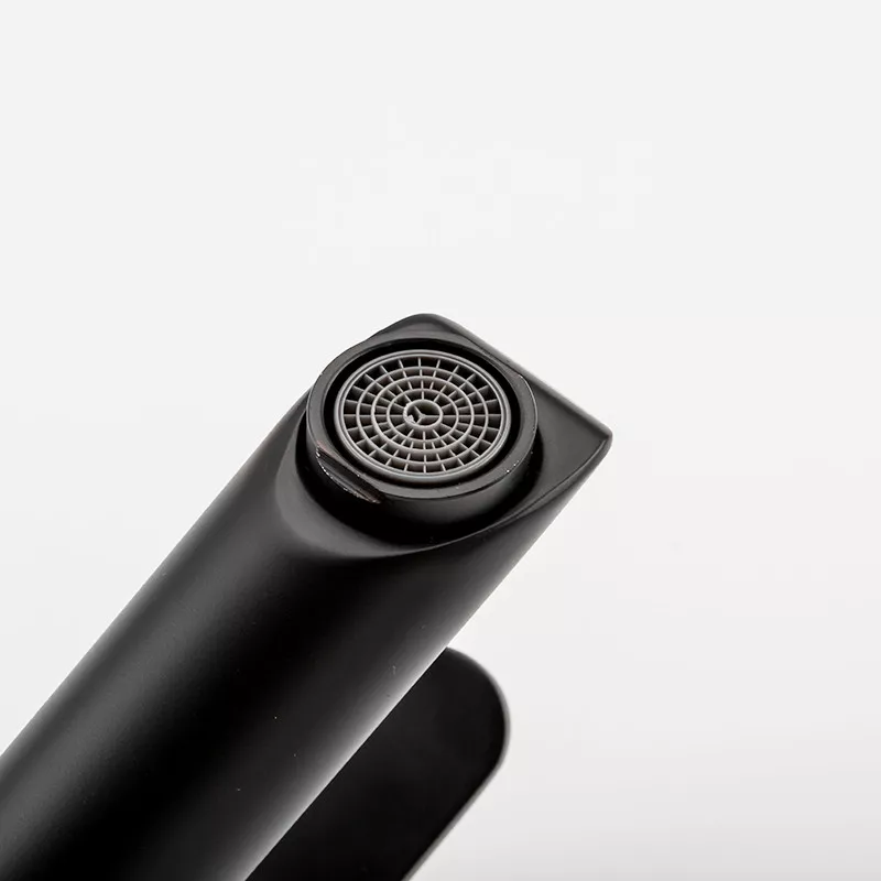 Frap Змішувач для умивальника F10801-6, чорний