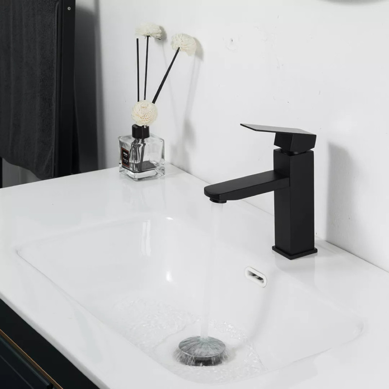 Frap Змішувач для умивальника F10802-6, чорний