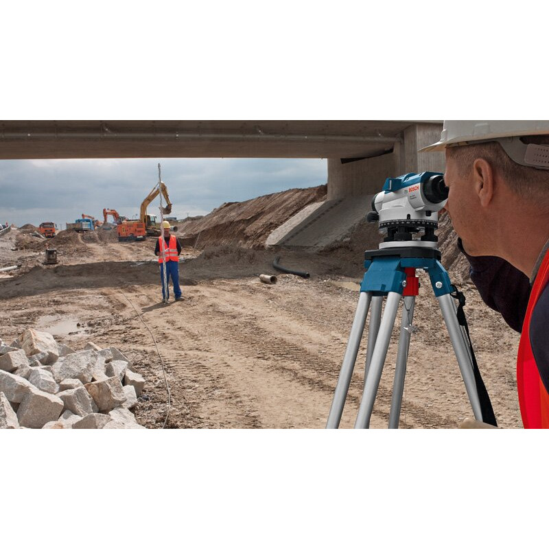 BOSCH Нівелір оптичний GOL 26 D, до 100м, ±1.6мм/30м, зум х26, 1.5кг (0601068000)