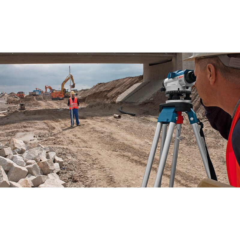 BOSCH Нівелір оптичний GOL 20D, до 60м, ±3.0мм/30м, зум х20, 1.5кг (0601068400)