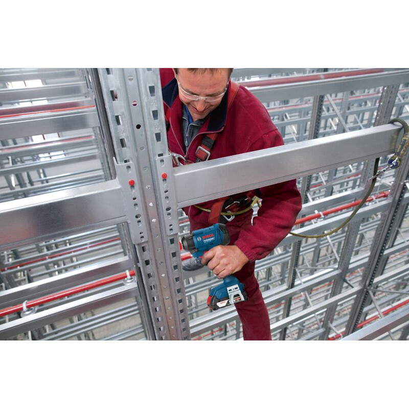 BOSCH Гайковерт ударний GDX 180-Li, акум., 2х18 В, 180 Нм, M6-M14, 1.1кг, кейс (06019G5223)