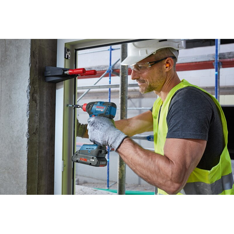 BOSCH Гайковерт ударний GDX 18V-200 C, акум., 18В, 200Нм, М4-М14, 1,2кг, Solo (06019G4204)