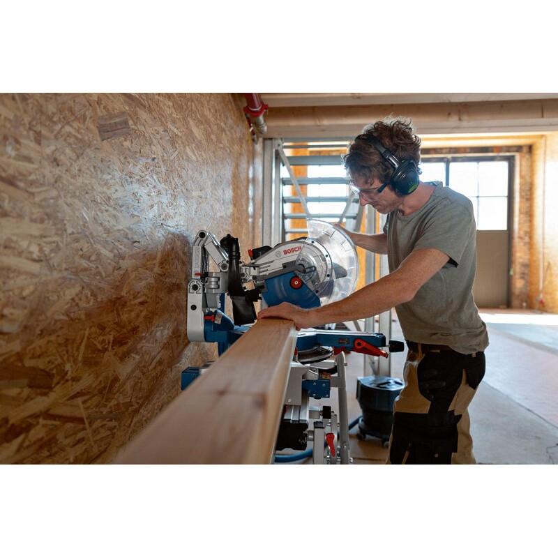 BOSCH Пила торцювальна GCM 18V-305 GDC, акумуляторна 18В (0601B43000)