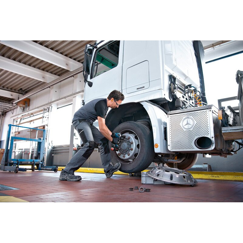 BOSCH Гайковерт ударний GDS 18V-1050 H, 18В, до 1750об•хв, 1500/1700Нм, без АКБ та ЗП (06019J8500)