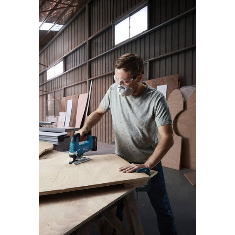 BOSCH Лобзик GST 185-LI, акумуляторний 18В, хід 26мм, 0-3500 об/хв, 2.4 кг, без АКБ та ЗП (06015B3021)