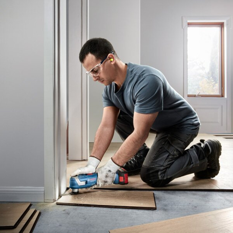 BOSCH Багатофункціональний інструмент реноватор GOP 185-LI Professional SOLO 18.0 V-Li 20000об·хв 1.2кг без АКБ та ЗП (06018G2020)