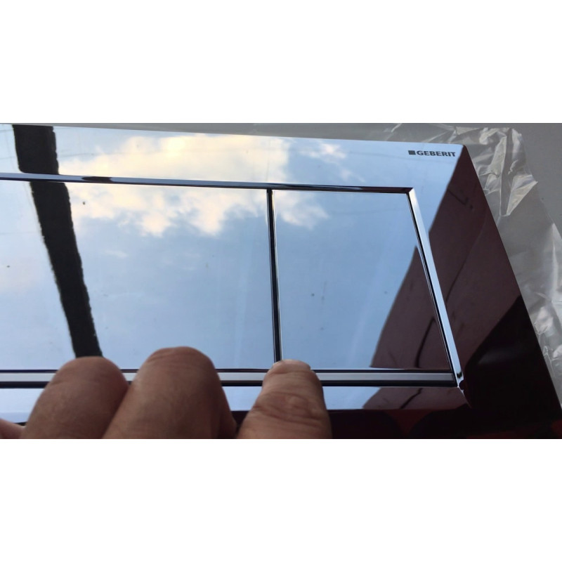 Geberit 115.883.KH.1 Sigma30 клавіша змиву, панель та клавіши хром глянець, декоративні смужки хром мат