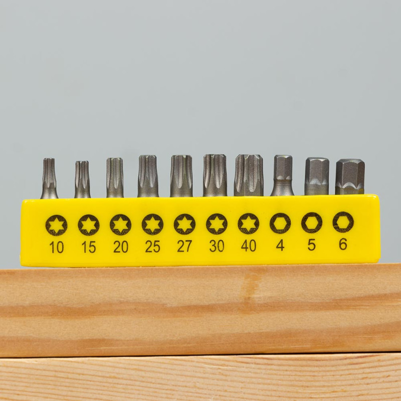 SIGMA Набір викруток + біти 27шт CrV (кейс) (4001061)