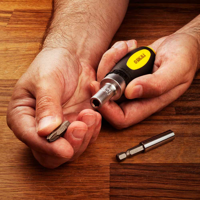 SIGMA Викрутка з реверсом + біти 101шт CrV (кейс) (4002501)